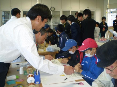 写真2：コイル製作(2)